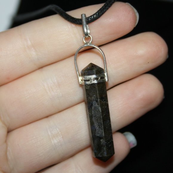 Beautiful black and cord stone necklace 20"
